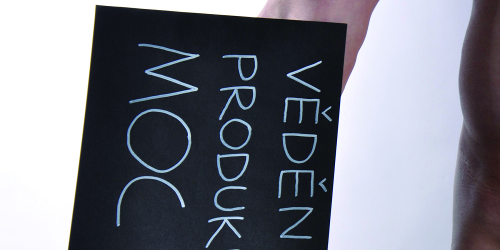 František Kowolowski vytvořil svébytnou instalaci v galerii Kaple ve Valašském Meziříčí